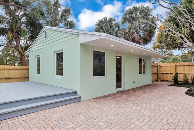 123 S Ocean Breeze, Lake Worth Beach, FL 33460