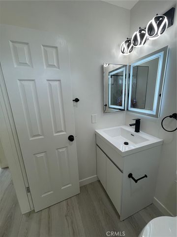 1451 Roycroft Avenue 1, Long Beach, CA 90804