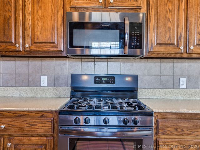 5295 E 144th Street North, Collinsville, OK 74021