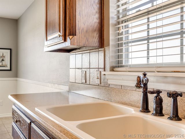 5295 E 144th Street North, Collinsville, OK 74021