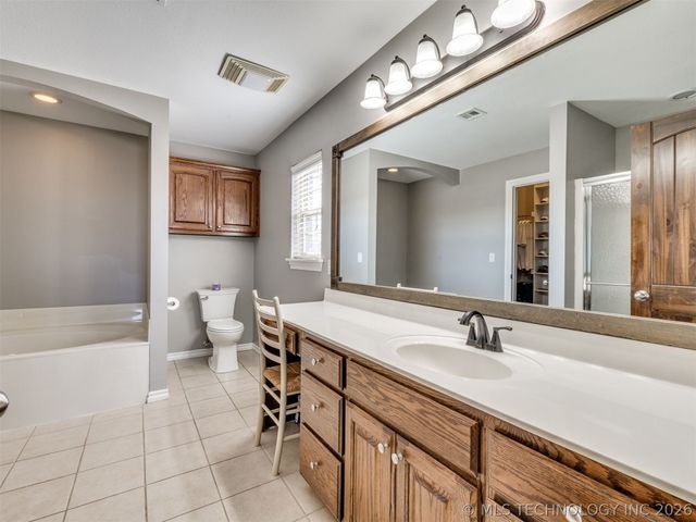 5295 E 144th Street North, Collinsville, OK 74021