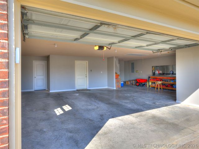 5295 E 144th Street North, Collinsville, OK 74021