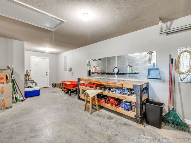 5295 E 144th Street North, Collinsville, OK 74021