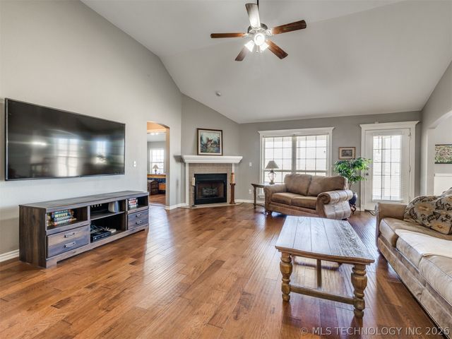 5295 E 144th Street North, Collinsville, OK 74021