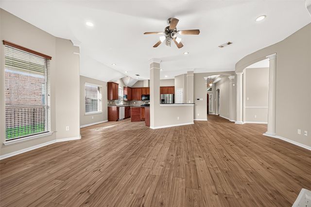 10707 Lyndon Meadows Drive, Houston, TX 77095