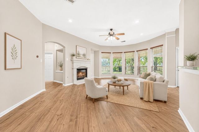 10707 Lyndon Meadows Drive, Houston, TX 77095