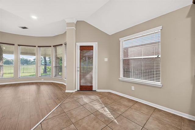 10707 Lyndon Meadows Drive, Houston, TX 77095
