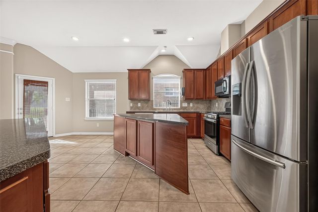 10707 Lyndon Meadows Drive, Houston, TX 77095