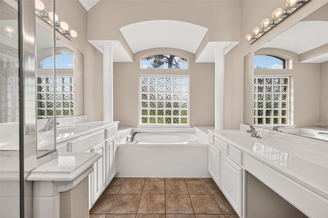 10707 Lyndon Meadows Drive, Houston, TX 77095