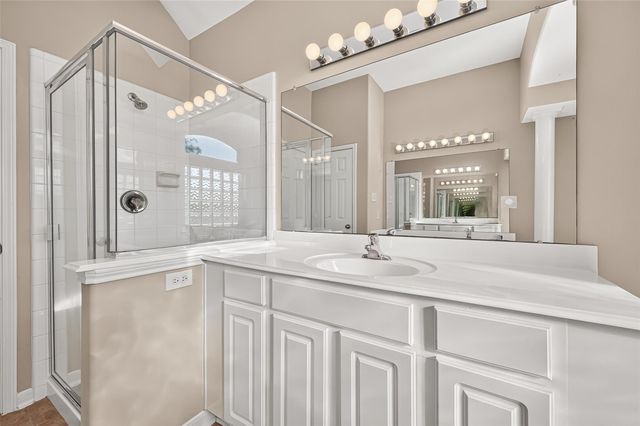 10707 Lyndon Meadows Drive, Houston, TX 77095
