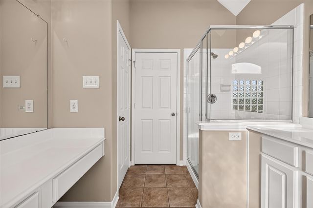 10707 Lyndon Meadows Drive, Houston, TX 77095