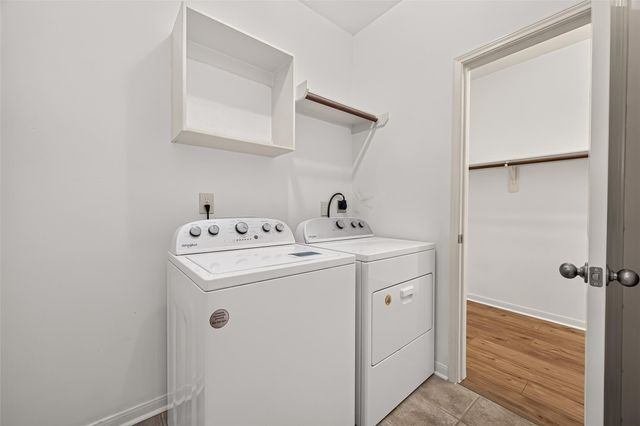10707 Lyndon Meadows Drive, Houston, TX 77095