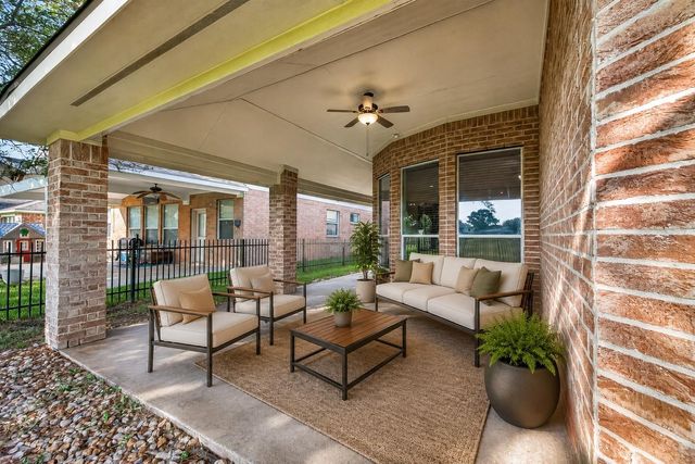 10707 Lyndon Meadows Drive, Houston, TX 77095