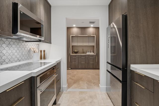 541 NE 8th Avenue, Fort Lauderdale, FL 33301