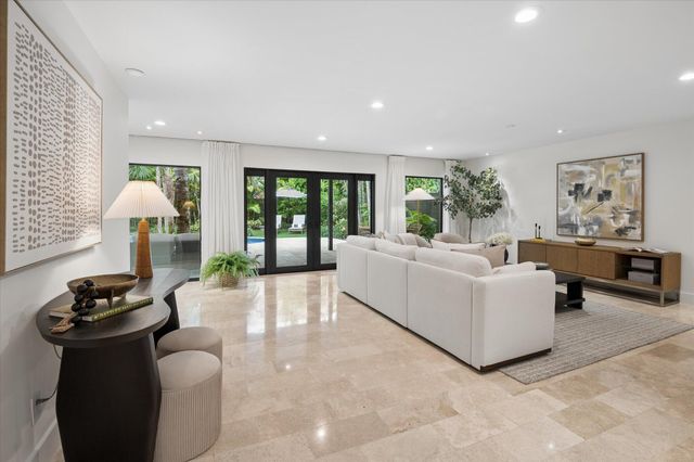 541 NE 8th Avenue, Fort Lauderdale, FL 33301
