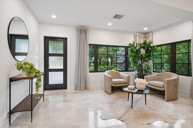 541 NE 8th Avenue, Fort Lauderdale, FL 33301