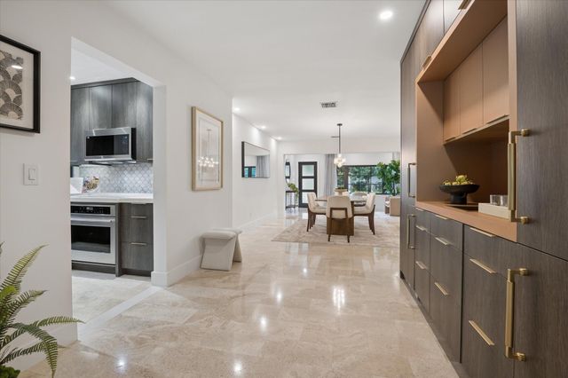 541 NE 8th Avenue, Fort Lauderdale, FL 33301