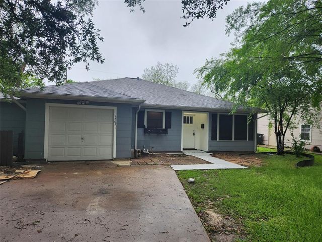 1705 Frost Street, Rosenberg, TX 77471