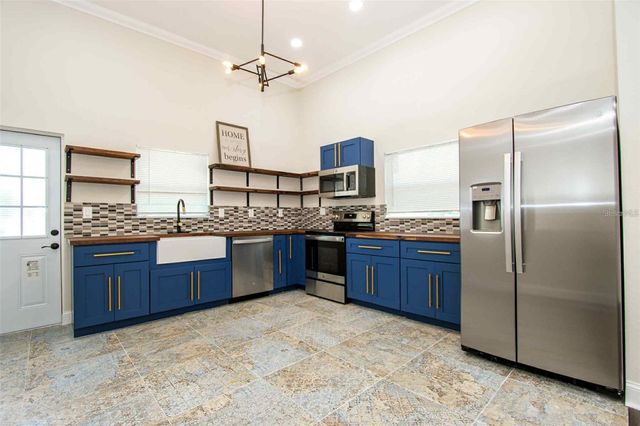 3710 DE SOTO BOULEVARD, Palm Harbor, FL 34683