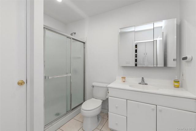 43 Florida Avenue, Commack, NY 11725