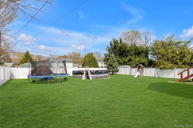 43 Florida Avenue, Commack, NY 11725