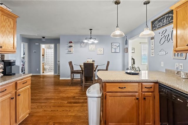 201 Paradise Heights Drive, Berryville, AR 72616