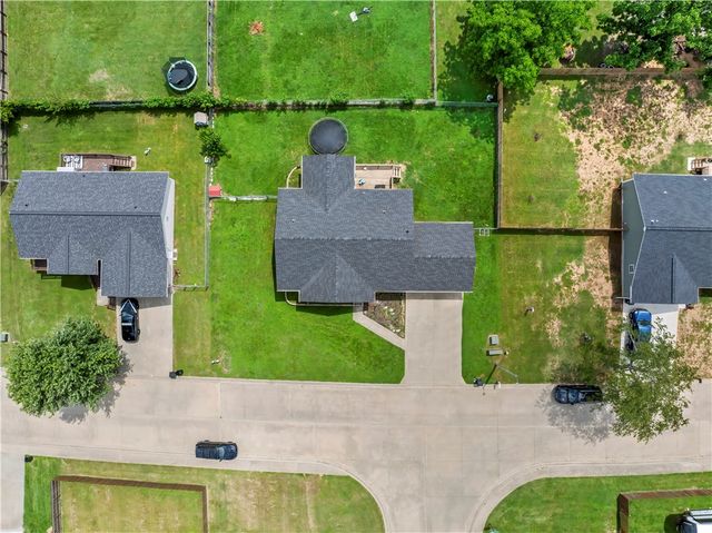 201 Paradise Heights Drive, Berryville, AR 72616