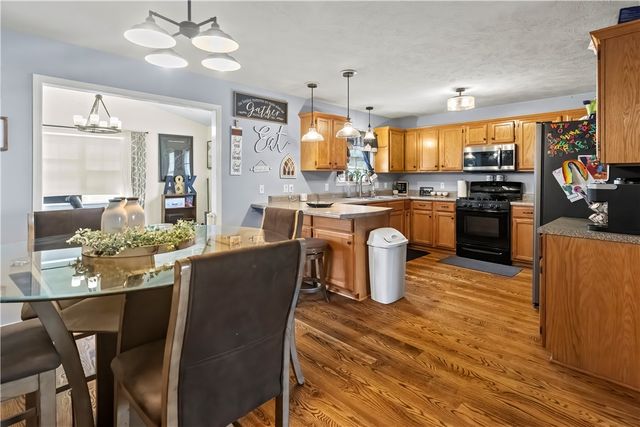 201 Paradise Heights Drive, Berryville, AR 72616