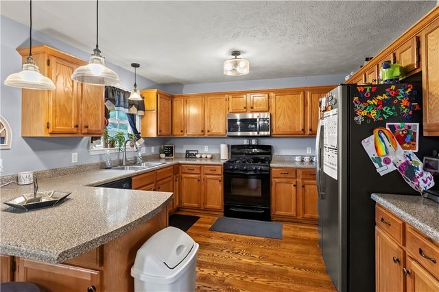 201 Paradise Heights Drive, Berryville, AR 72616