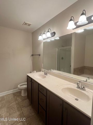 8888 Smith Ranch Drive, Southaven, MS 38671