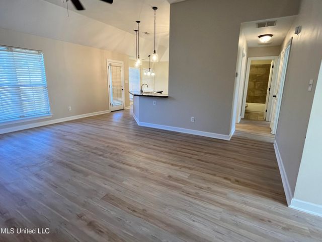 8888 Smith Ranch Drive, Southaven, MS 38671