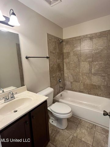 8888 Smith Ranch Drive, Southaven, MS 38671