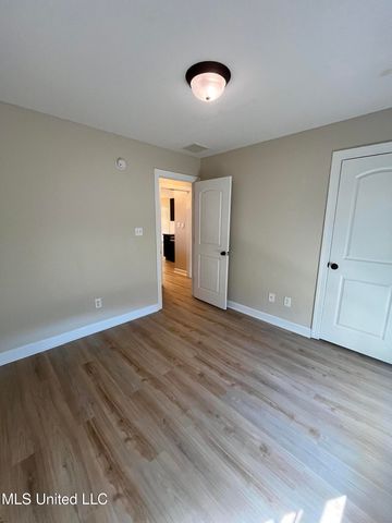 8888 Smith Ranch Drive, Southaven, MS 38671