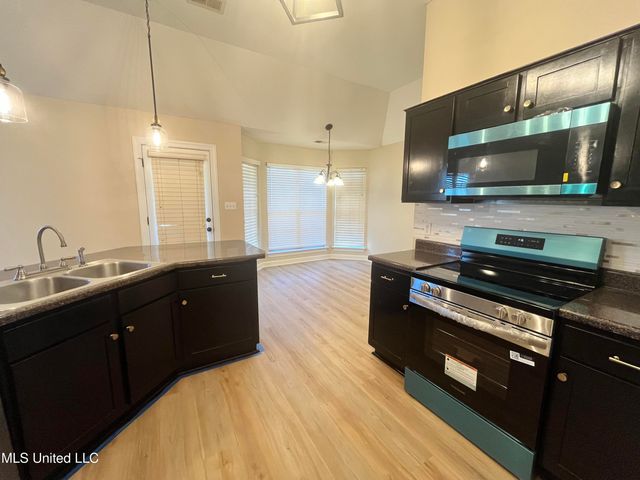 8888 Smith Ranch Drive, Southaven, MS 38671