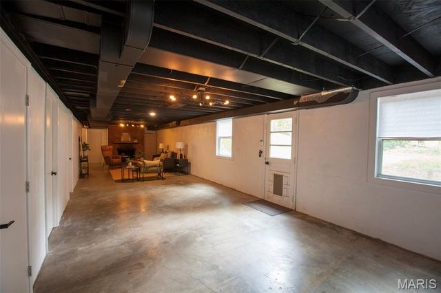 11830 E Concord Road, St Louis, MO 63128