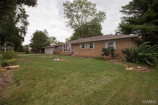 11830 E Concord Road, St Louis, MO 63128