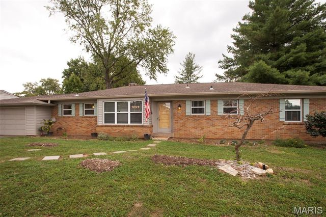 11830 E Concord Road, St Louis, MO 63128
