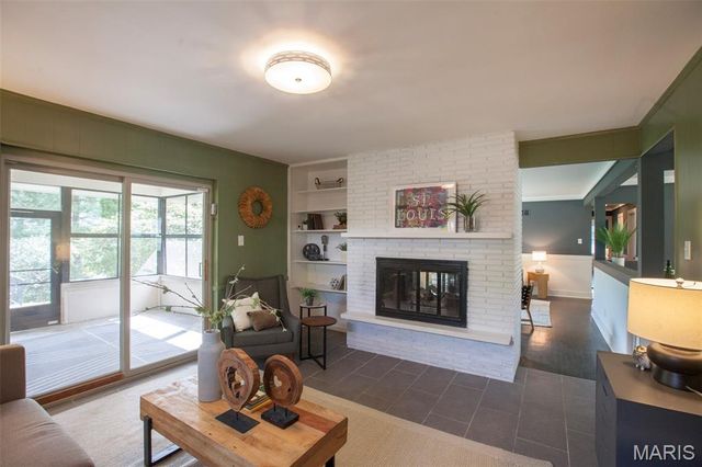 11830 E Concord Road, St Louis, MO 63128