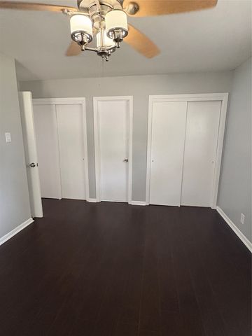 302 Van Rowe Avenue, Duncanville, TX 75116