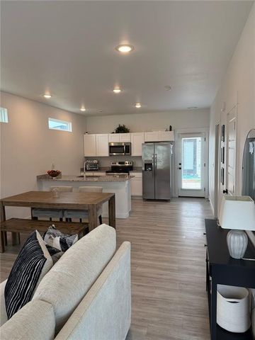 1020 Ventnor Avenue, Bentonville, AR 72713
