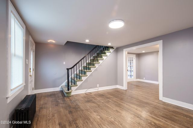 1601 8th Avenue, Watervliet, NY 12189