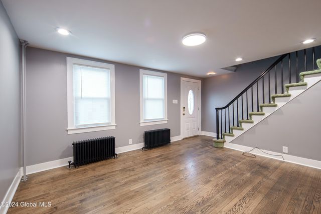 1601 8th Avenue, Watervliet, NY 12189