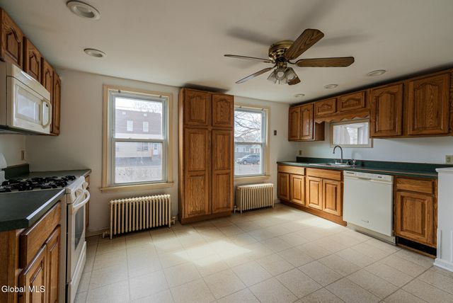 1601 8th Avenue, Watervliet, NY 12189