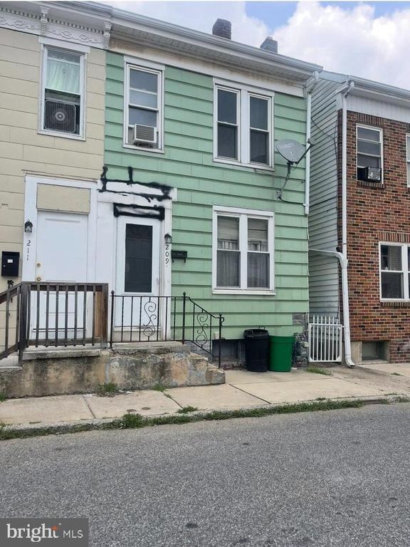 209 PARK PL, York, PA 17401