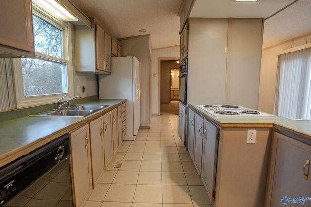 6782 County Road 236, Town Creek, AL 35672