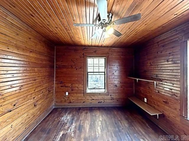 9023 W 33rd Road, Little Rock, AR 72204