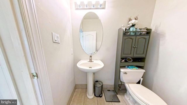 203 CYNWYD DR, Absecon, NJ 08201