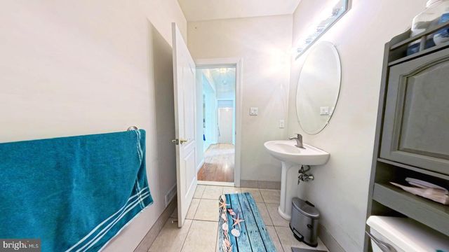 203 CYNWYD DR, Absecon, NJ 08201