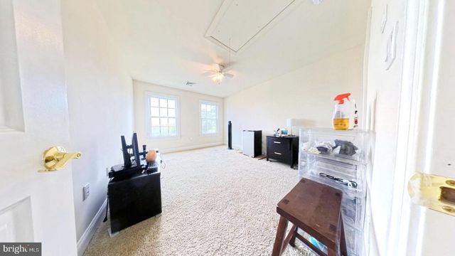 203 CYNWYD DR, Absecon, NJ 08201
