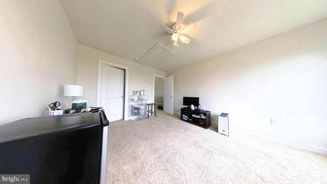 203 CYNWYD DR, Absecon, NJ 08201